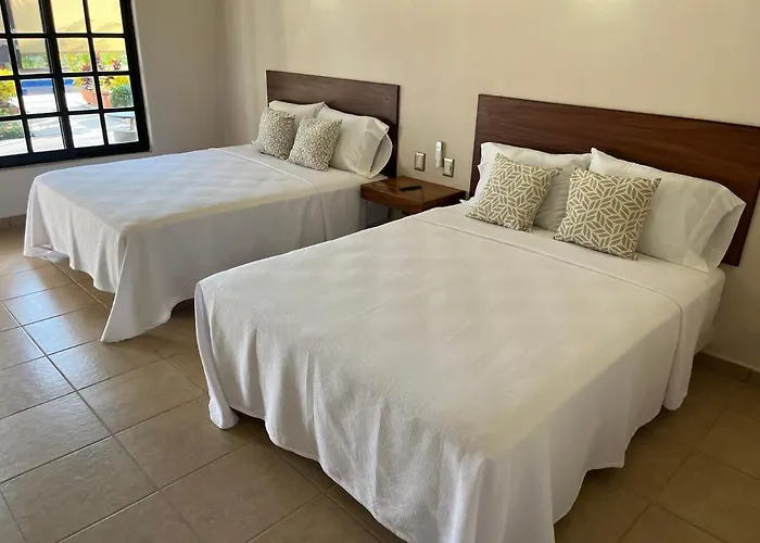 Hotel Natura & Zihuatanejo