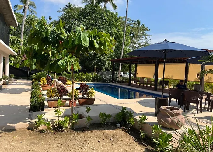 Natura & Zihuatanejo