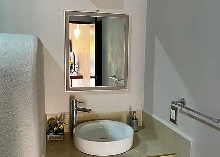 Natura & Hotel Zihuatanejo